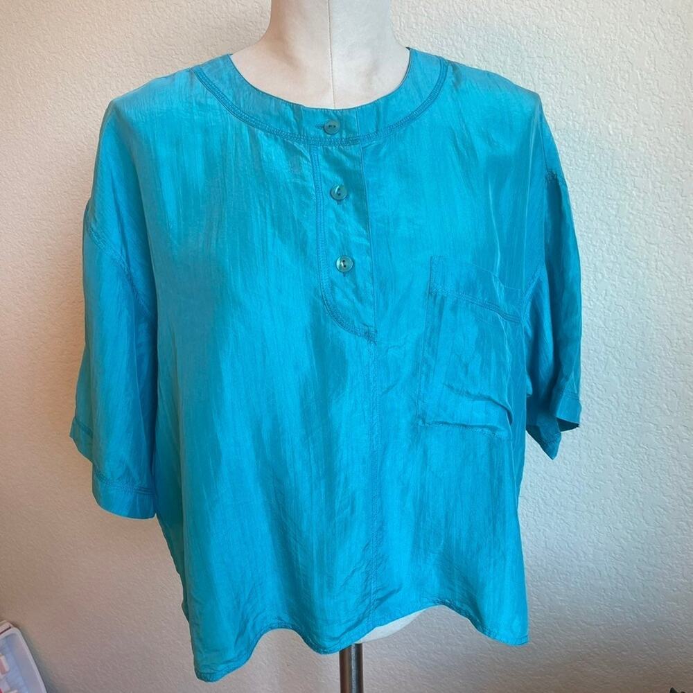 Vintage Light Blue Silk crop top tee front pocket womens blouse large